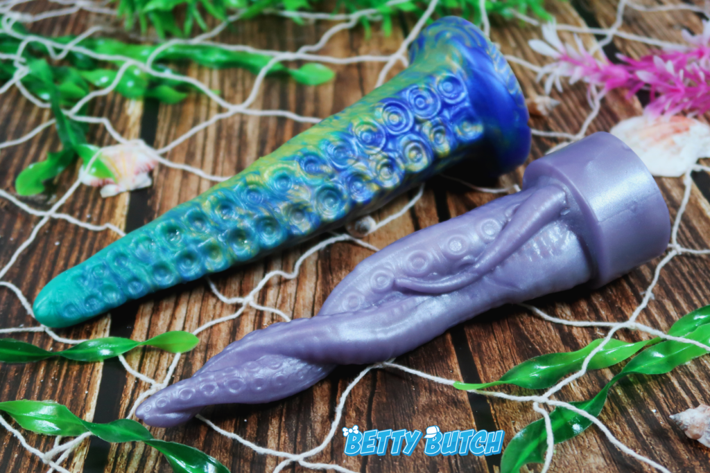 The Davy's Tendrils Tentacle Dildo compared to the Uberrime Teuthida.